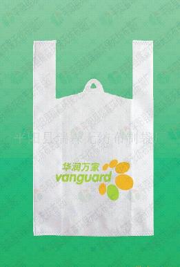 ͏V
